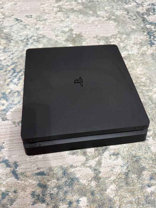 PS 4 в отличном состоянии