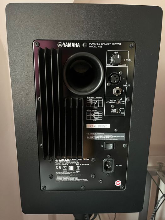 Pachet studio profesional – Yamaha HS 8 MP + HS8S + stative + cabluri!