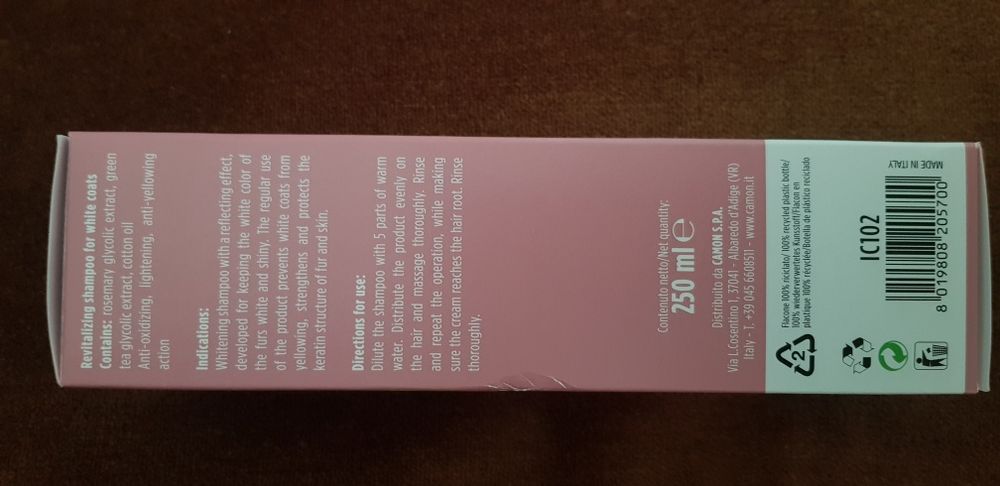 Șampon profesional pentru câini cu par alb