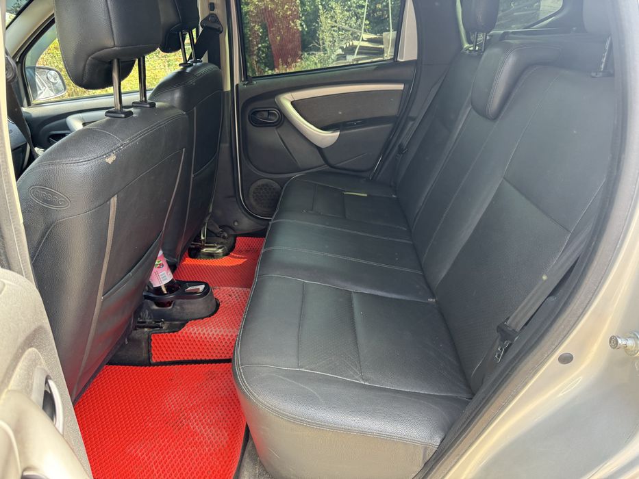 Рено дастер 2014 год.