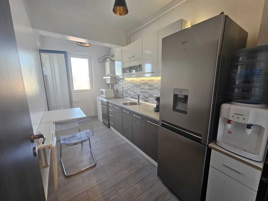 Inchiriere apartament 2 camere modern, complet utilat, parcare inclusă – Coloseum Residence
