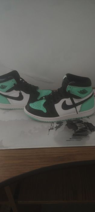 Jordan 1 High OG Green Glow
