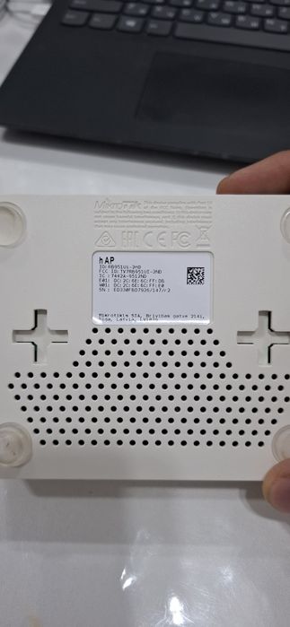 Wi-Fi роутер MikroTik hAP (RB951Ui-2nD)