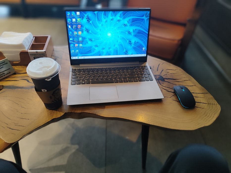 Продам ноутбук LENOVO RYZEN