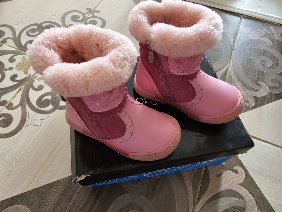 Продам детские обуви