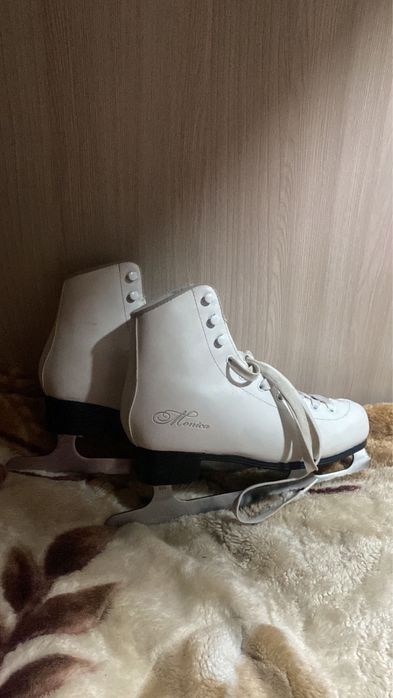 Коньки 37 размер