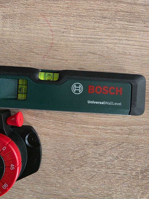 Bosch - Nivel laser UniversalWallLevel, 15 cm 0603663JZ0