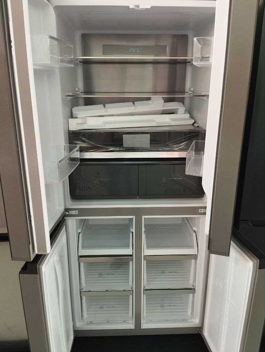 большой двух камерный холодильник