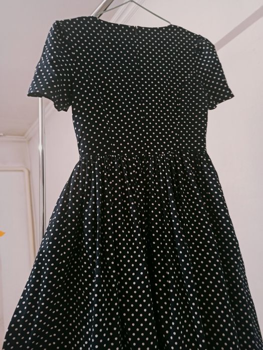 Платье в горошек