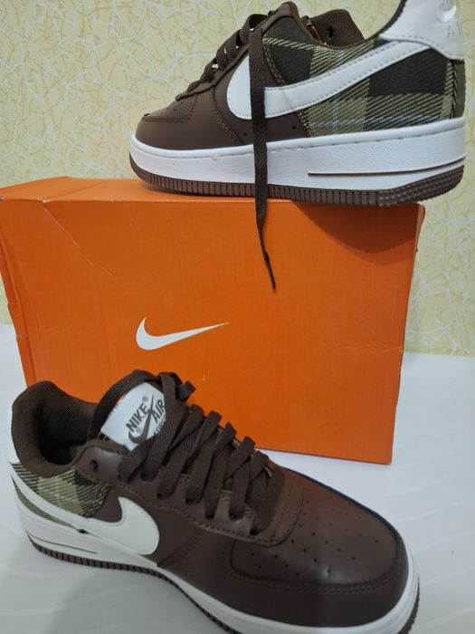 Продам новые кроссовки Nike