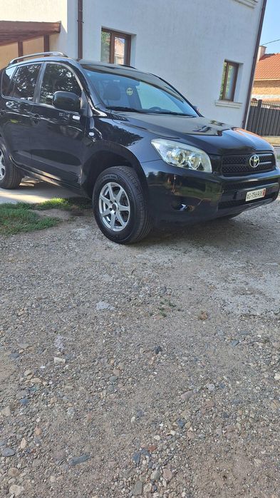 Джип Тойота RAV 4