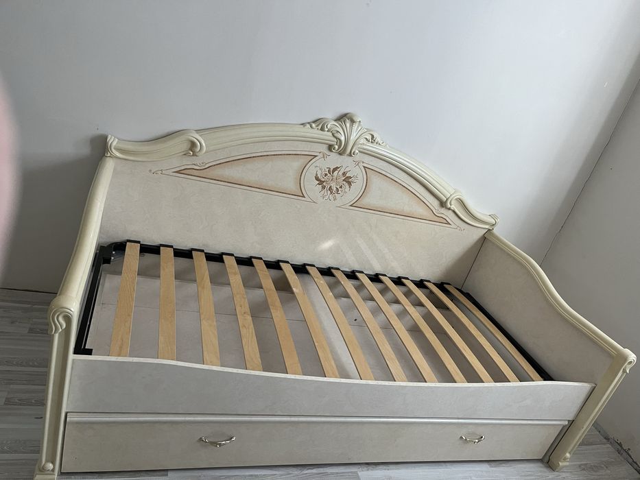 Продается кровать