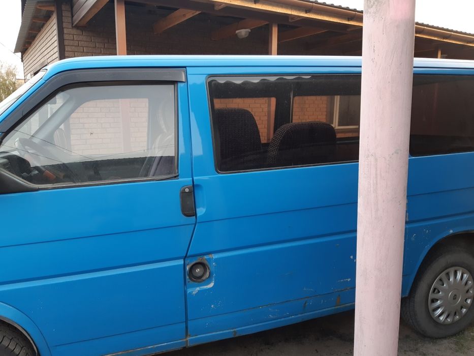 Продам автомобиль Volkswagen Transporter