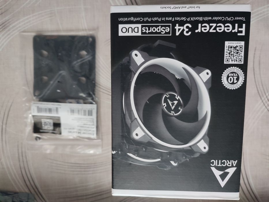 Охладител Arctic Freezer 34 eSports Duo