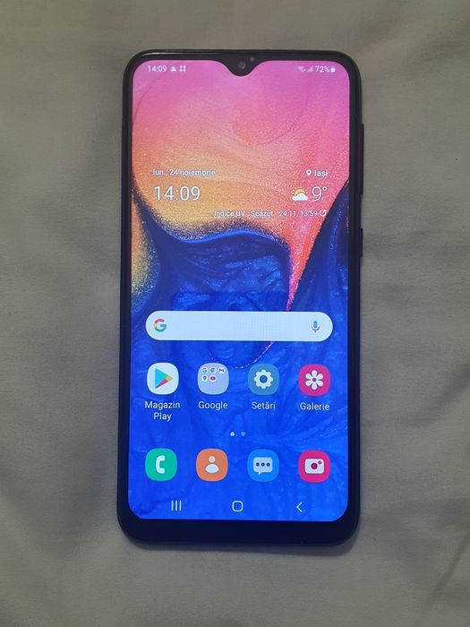 Tel. Samsung A10.