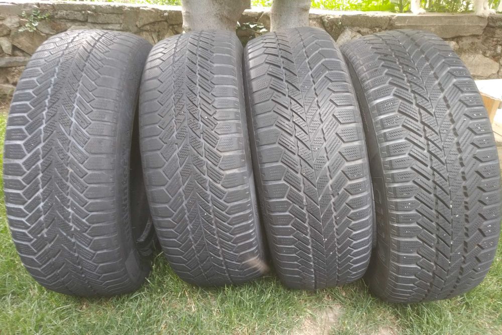 Зимни гуми 215/65/16
