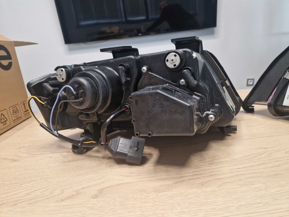 Комплект фарове дневни LED TFL оптика Audi A6 тип 4B 97-01 хром