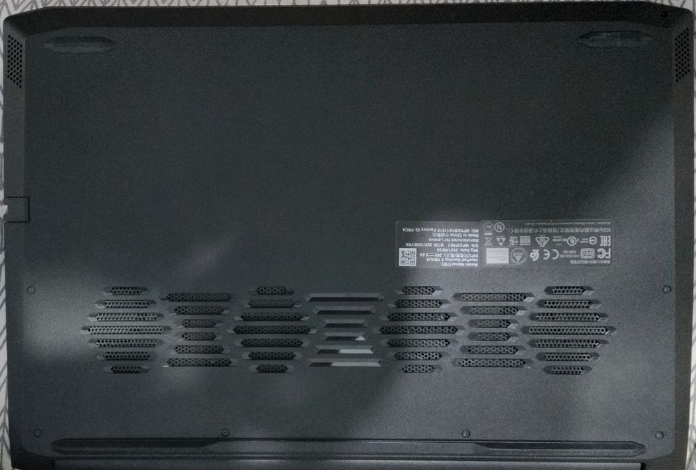 Lenovo IdeaPad Gaming 3 15IHU6