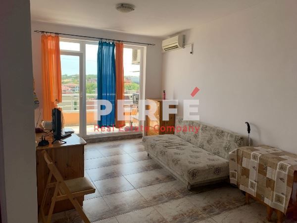 Продава се Двустаен апартамент в Созопол - 72 кв.м за 1181 €/кв.м - Снимка #3