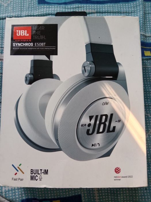 Продаются беспроводные наушники