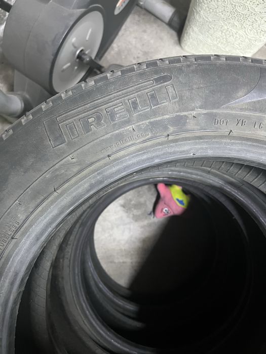 Продам комплект летних шин Pirelli