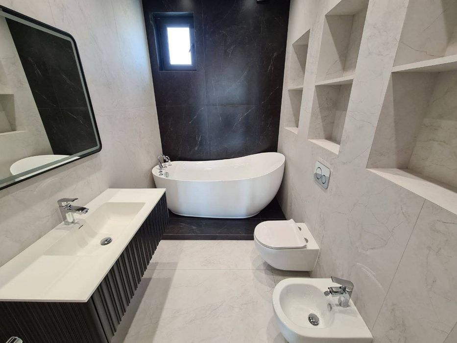 Прролается ДОМ. Мирзо Улугбекский район. Ориентир: Салом чайхона.