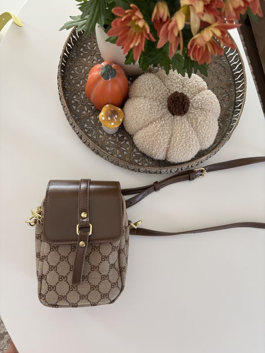 Нова мини чанта в кафяво