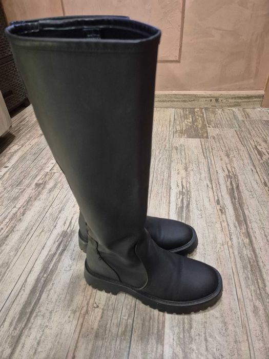 Дамски дълги ботуши