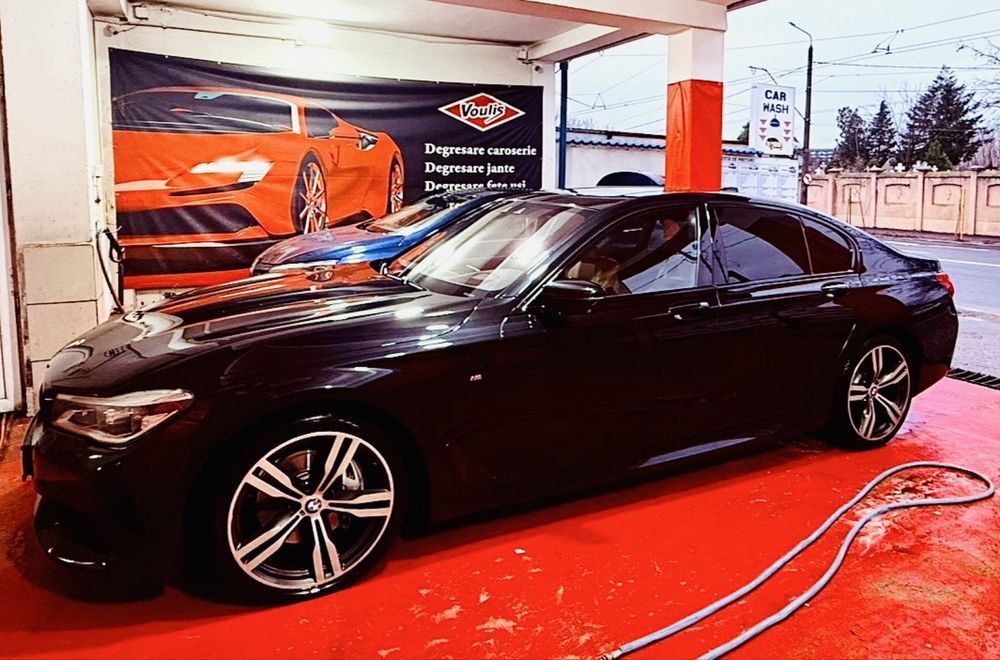 BMW 740d xDrive M Packet  – 2016 – Full Options – Întreținut exemplar