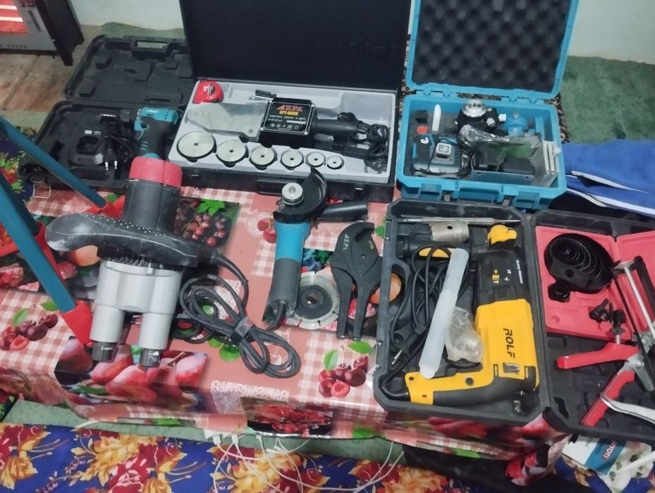 Продам инструменты в отличном состоянии