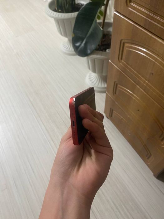 Айфон 12 мин для ребенка купил