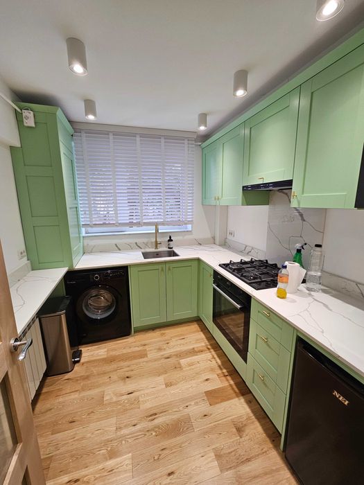 Apartament cu 3 camere CENTRAL