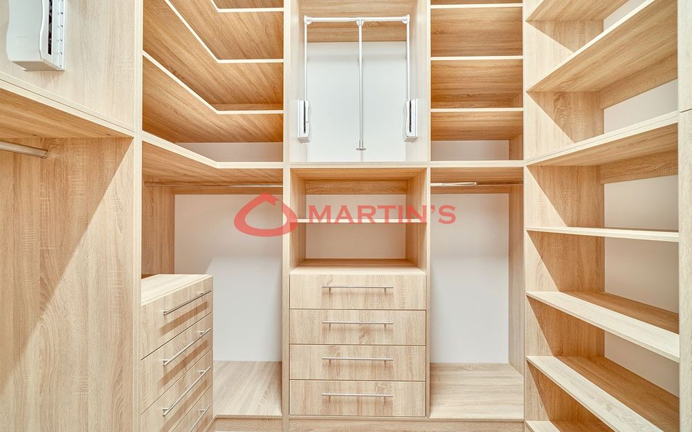 Дава се под наем Къща в София, Малинова долина - 653 кв.м за 3989.73 € - Снимка #8