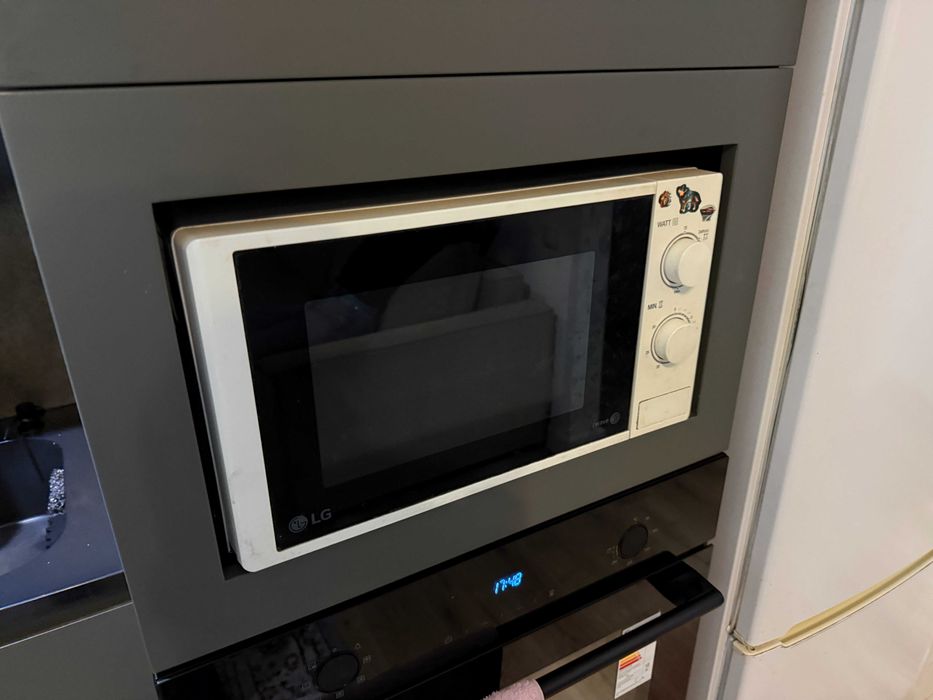 Микроволновая печь LG