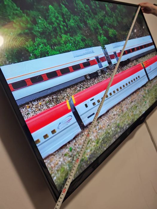 Televizor Hitachi smart 140 cm