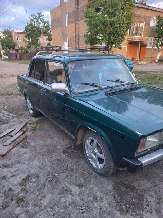 Продам ваз 2105 год 1995