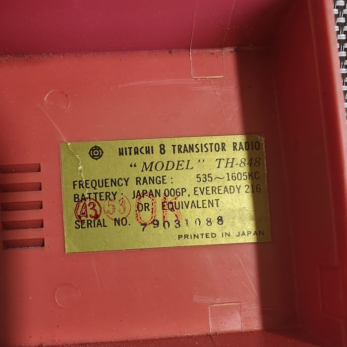 Radio Hitachi th-848