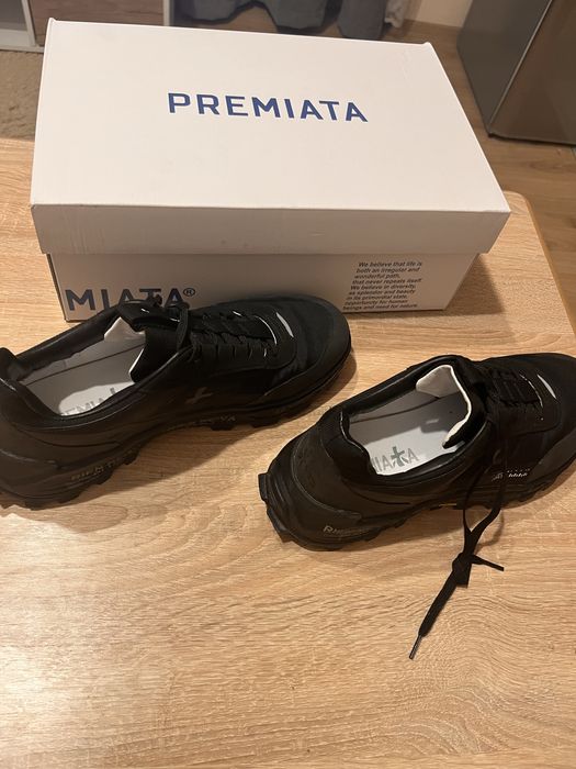 Маратонки Premiata