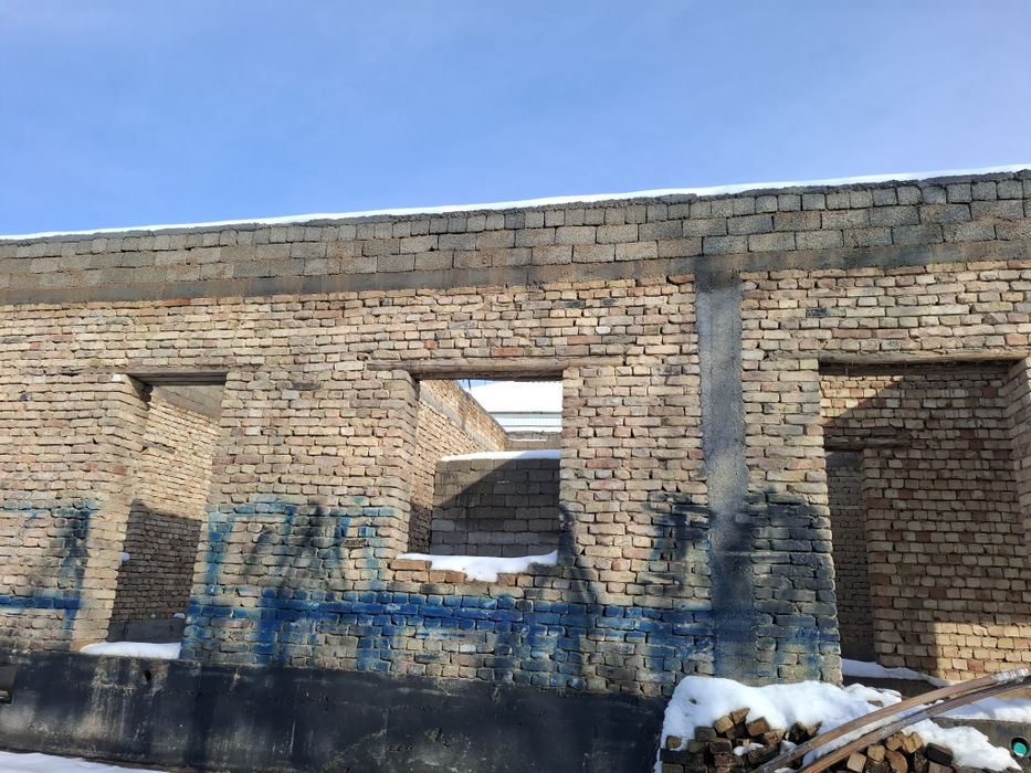 Er uchastkasi sotiladi uy bor kadastir xujjatlari  bor 15 sotx