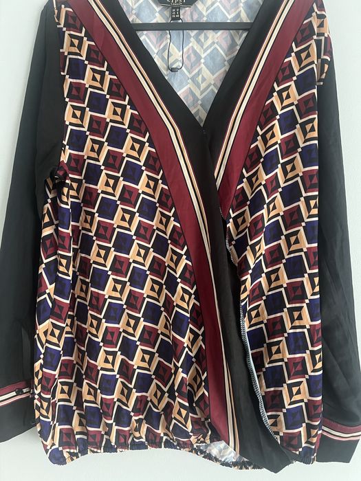 Bluza eleganta, fina de la Lipsy London