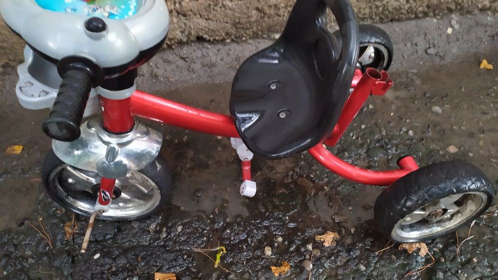 Детский трёхколёсный велосипед