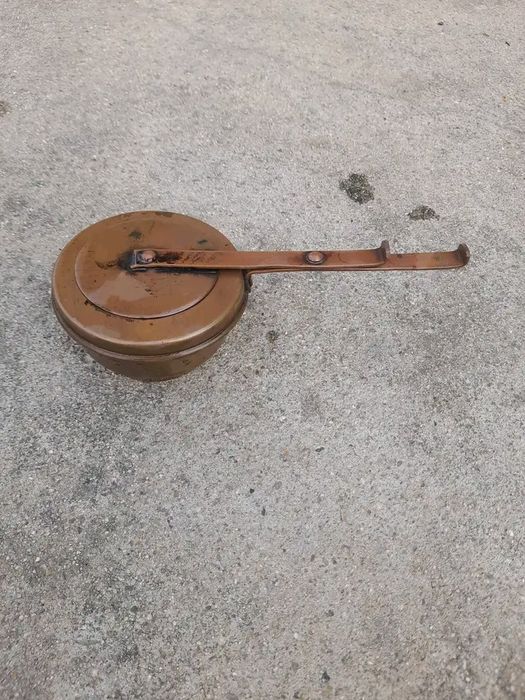 Продават се разни неща