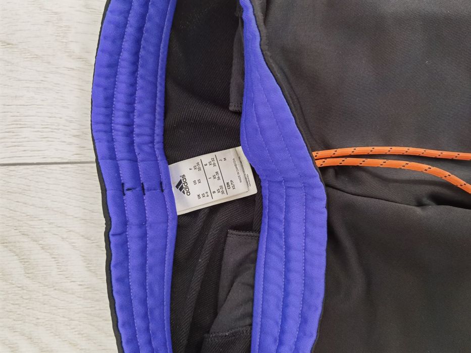 Pantaloni adidas originali