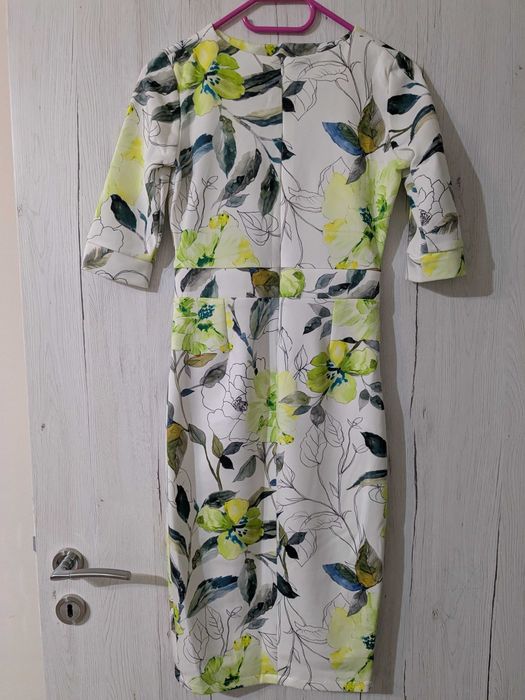 Rochie conica elastica