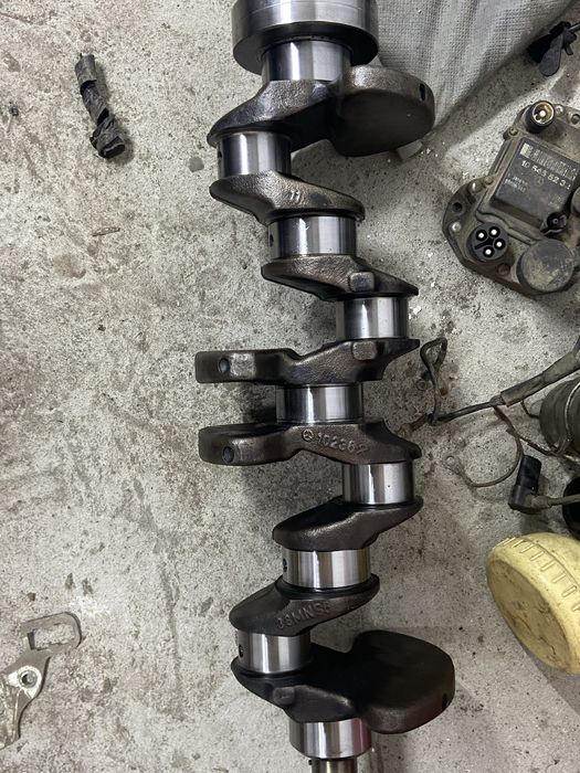 Продам запчасти на мерседес