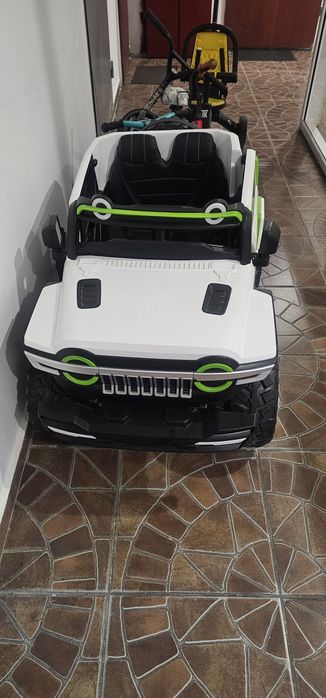 Детский электромобиль джип jeep
