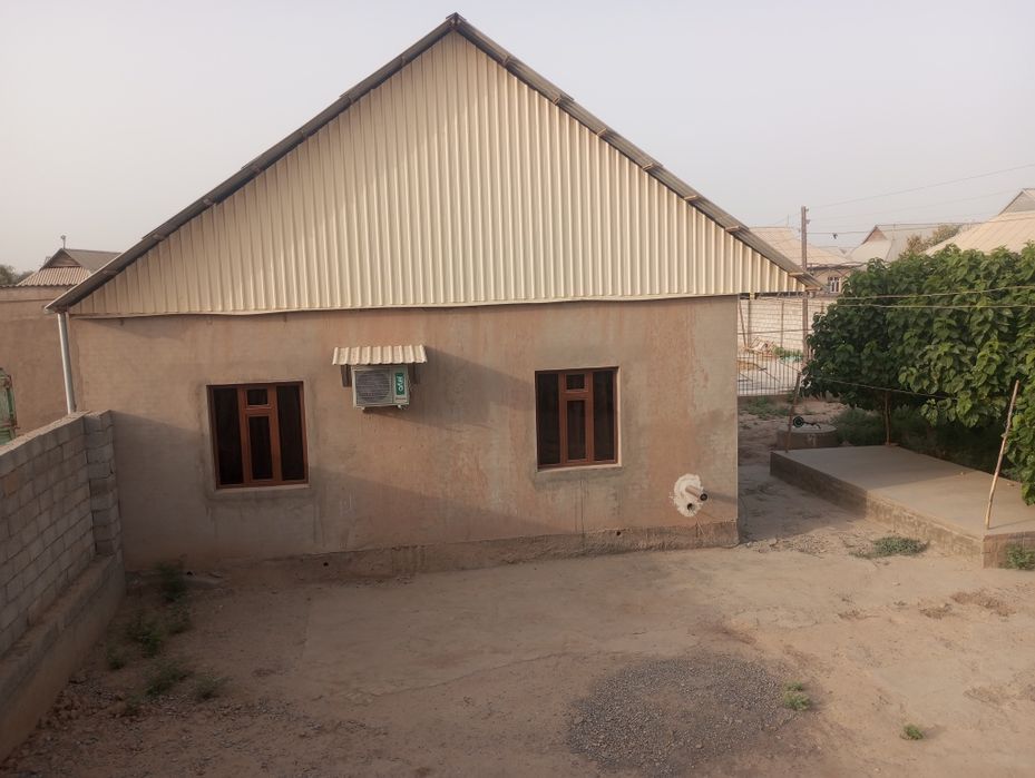 Срочно ховли сотилади!.