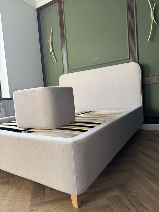 Кроват двухспальный