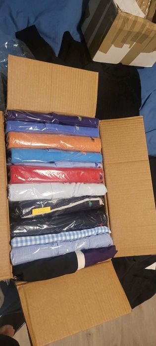 Fac boxuri de firma de orice fel