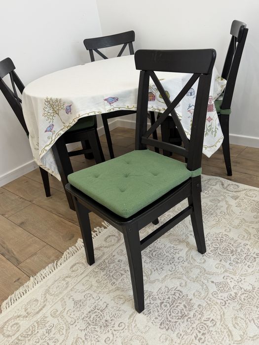 Стол со стульями IKEA